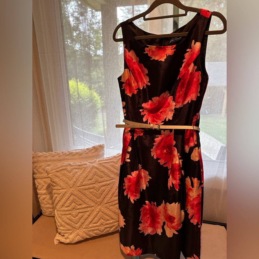 Fun cocktail, spring, Easter, or date dress! Wore it to chaperone prom!